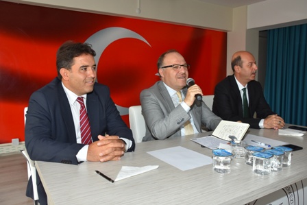 Egonuzu bir kenara bırakın, hizmete odaklanın