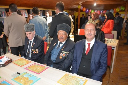 Fatih Ortaokulu'na kütüphane yapıldı