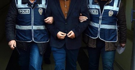 FETÖ operasyonu: 8 tutuklama