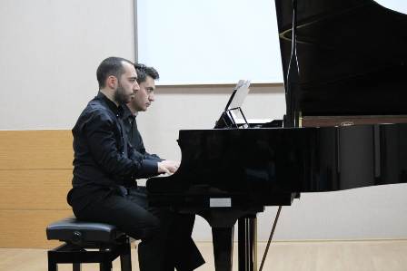 Genç Akademisyenlerinden Vals Konseri