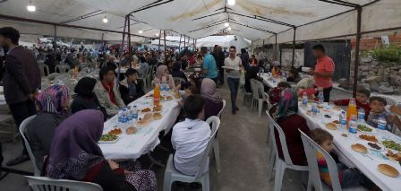 Günlük 5 Bin Kişiye İftar Verilecek