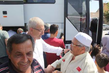 Hacı kafilesi yurda döndü