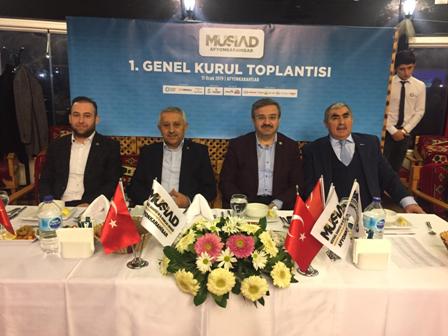Hükümet her zaman sanayicinin yanında