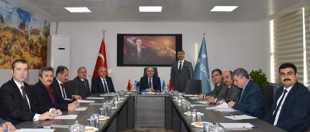 İnsanların uzmanlaşması lazım