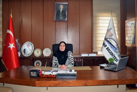 İscehisar’ın ilk kadın Belediye Başkanı