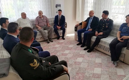 Kahramanlık örneği sergilediniz