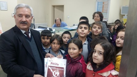 Kardeş okul öğrencilerine yöresel hediye