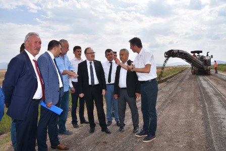 Köy yolları sıcak asfaltla kaplanacak