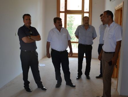 Kültür Evi binasında çalışmaları yerinde incelediler