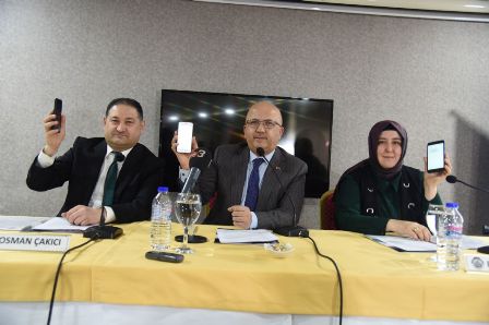 Meclis Üyelerinden Afyon Eğitim Vakfına Destek