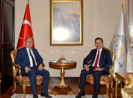 Milletvekili İşler Vali Mustafa Tutulmaz'ı Ziyaret Etti