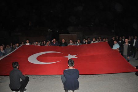 Öğrencilerden Barış Pınarı Harekâtına destek