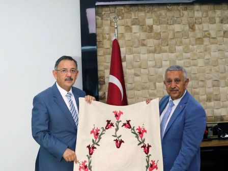 Özhasekİ'den Başkan Zeybek'e ziyaret