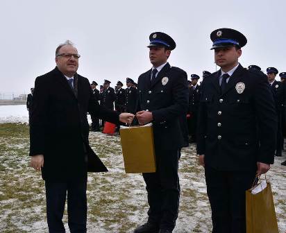 Polis adayları mezun oldu