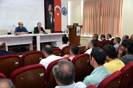 Rektör Karakaş Araştırma Merkezi yöneticileri ile bir araya geldi