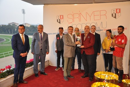 Sandıklılı genç atçı Türkiye ikincisi oldu