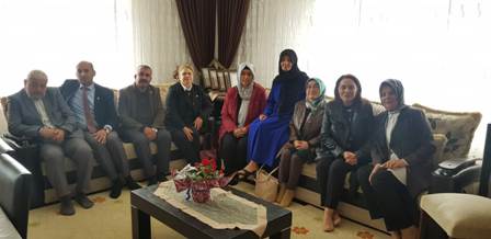 Şehit ailelerinin anneler gününü kutladılar