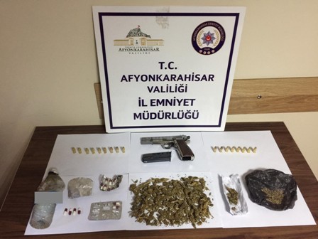 Sokak satıcılarına yönelik uyuşturucu madde operasyonu