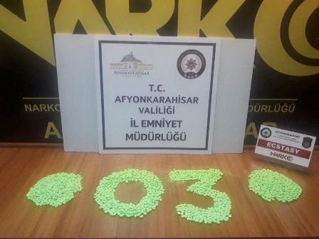 Şüpheli araçta ecstasy hap ele geçirildi