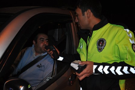 Sürücülere alkol kontrolü yapıldı