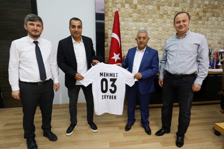 Teknik ekipten Başkan Zeybek’e ziyaret