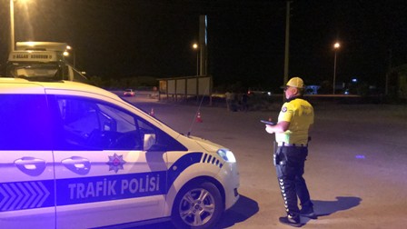 Trafik ekipleri üniversite bölgesinde uygulamalarına devam ediyor