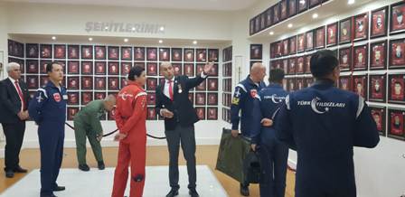 Türk Yıldızları’ndan anlamlı ziyaret
