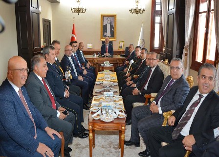 Vali Tutulmaz Bayram tebriklerini kabul etti