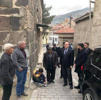 Vali Tutulmaz Burmalı Mahallesinde