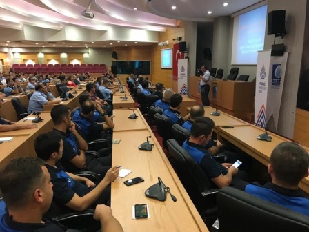 Zabıtalar eğitim seminerine katıldı