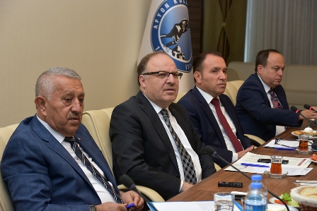 “Üniversite-Kamu-Sanayi işbirliğine yoğunlaşmalıyız”
