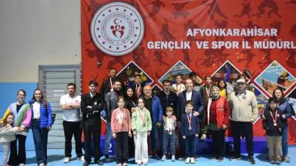 2025-2026 Sezonu Açılış Satranç Turnuvası Çiğiltepe Spor Salonu’nda Tamamlandı