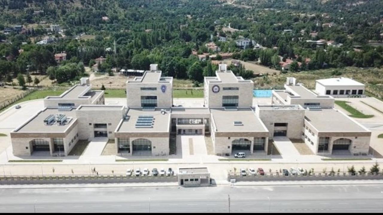 Afyon Emniyeti 900 Bin TL’lik Dolandırıcılık Son Anda Önledi
