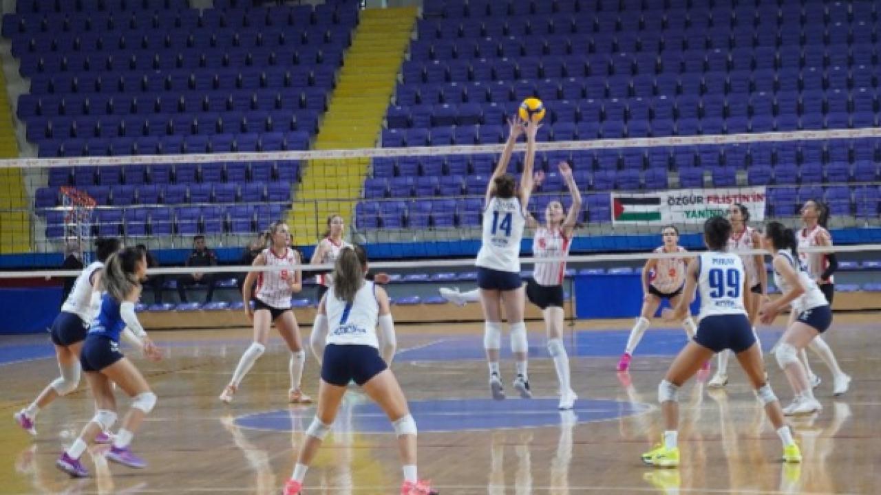 Afyon Gençlik Spor Evinde Direndi Ama Yetmedi!