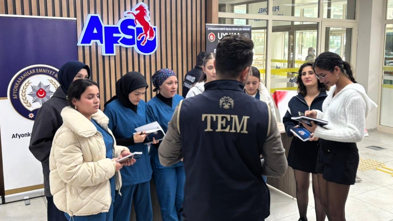 Afyon’da 17 Bin Genç, Teröre ve Uyuşturucuya Karşı Bilinçlendi!