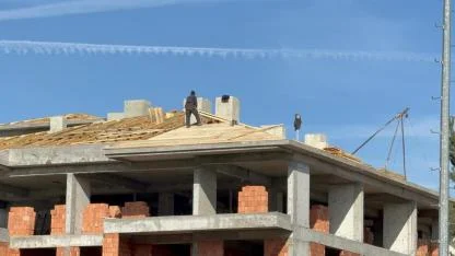 Afyon’da İşçiler 20 Metre Yüksekte Ölümle Burun Buruna Çalıştılar