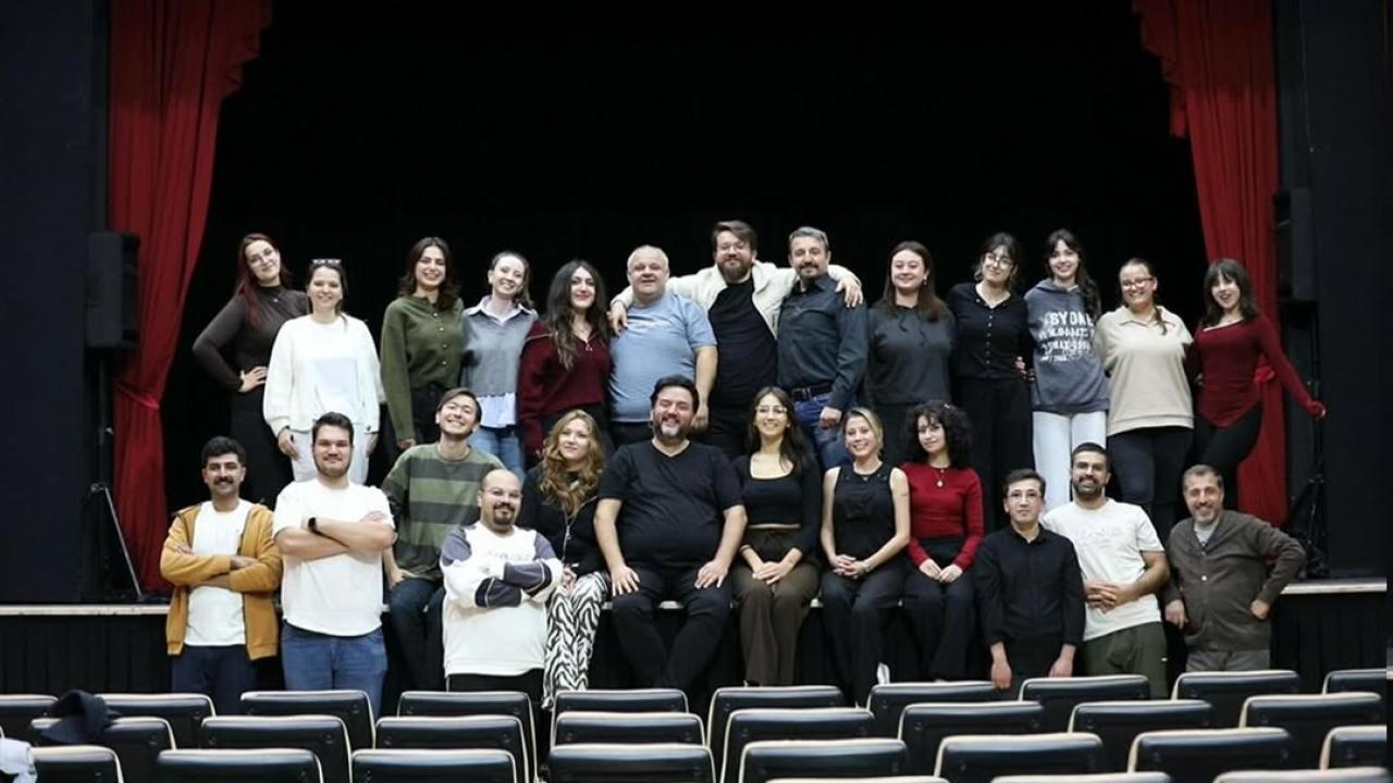 Afyonkarahisar Belediye Şehir Tiyatrosu Yeni Sezon Hazırlıklarına Başladı