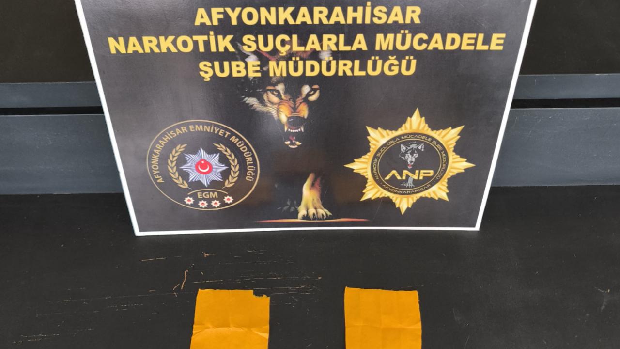 Afyonkarahisar Otogarında Uyuşturucu Operasyonu: 2 Kişi Tutuklandı!