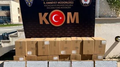Afyonkarahisar’da 210 Bin Sahte Bandrollü Makaron Ele Geçirildi