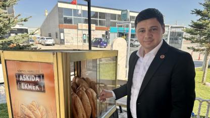 Afyonkarahisar'da Bir Muhtar "Askıda Ekmek" Kampanyası Başlattı