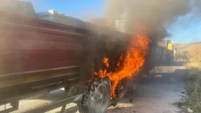 Afyonkarahisar’da Facia Ucuz Atlatıldı! Tırın Lastikleri Bir Anda Alev Aldı