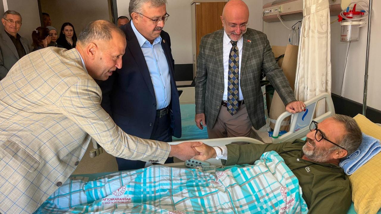 AK Parti İl Başkanı Şahin ve Milletvekili Yurdunuseven’den Hastane Ziyareti