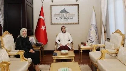 AK Parti Kadın Kolları Başkanı Çengel’den Vali Yiğitbaşı’na Veda Ziyareti