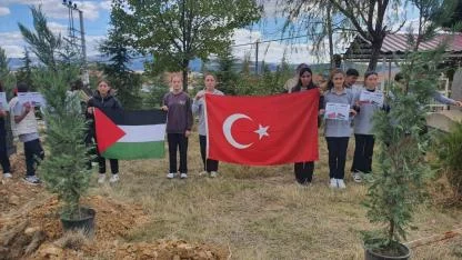 Akharım Atatürk Ortaokulu'ndan Filistin’e Anlamlı Destek