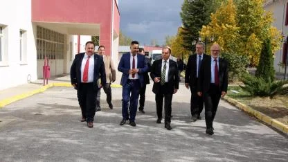AKÜ Rektörü Karakaş, Çay ve Sultandağı MYO’larında Öğrenci ve Personelle Buluştu