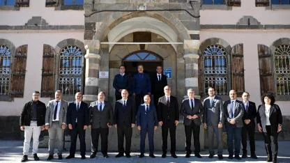 AKÜ Rektörü Mehmet Karakaş, Sinanpaşa ve Sandıklı Ziyaretlerinde Talepleri Dinledi