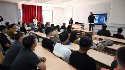 AKÜ’de Yeni Kayıt Yaptıran Öğrencilere Oryantasyon Eğitimleri Düzenlendi