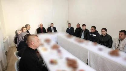 Başkan Öztaş, Mezarlıklar Müdürlüğü Personeliyle Kahvaltıda Buluştu