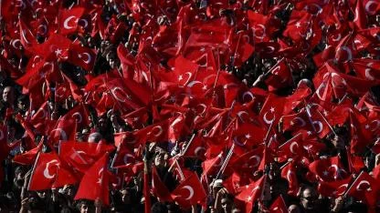 Cumhuriyet’in 102. Yılında Anıtkabir Doldu Taştı-  Binlerce Kişi Ata’sına Koştu!