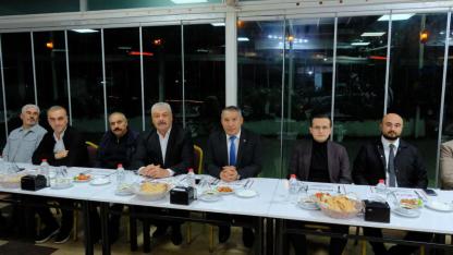 Dinar Muhtarlar Günü'nü Kutladı: Protokol ve Muhtarlar Hizmet İçin Bir Araya Geldi